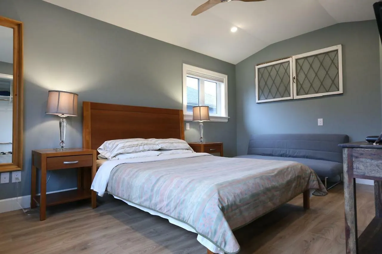 Vancouver Traveller B&B 0*,