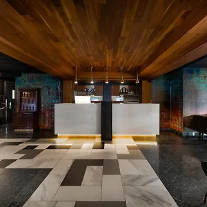 **** Hotel Empire Canada